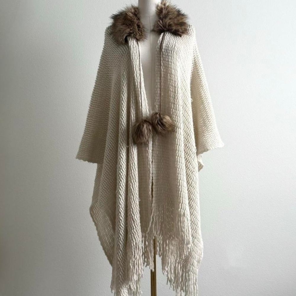 Faux Fu Whimsy Poncho Cozy Knit Pom Tie Sz S Fairy